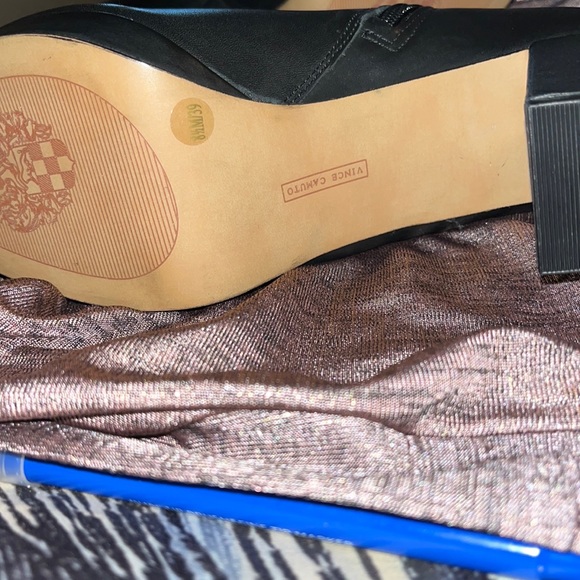 Vince Camuto Black Heel Boots with Zipper, Size 8.5 - Picture 3 of 6